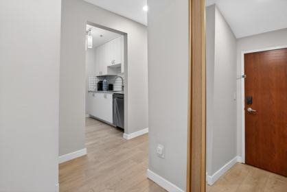 Entry Foyer Photo of 311 1010 Howe Street, Vancouver, BC