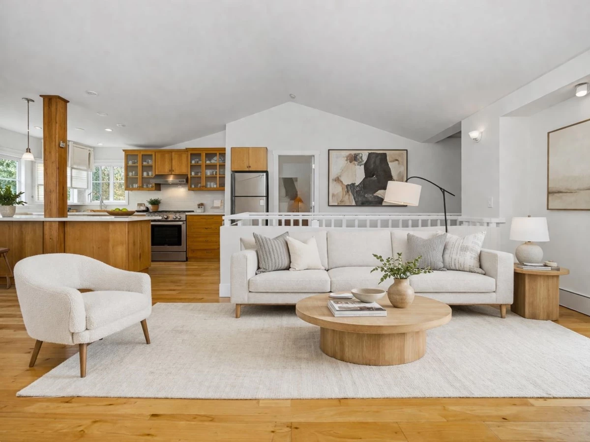 Family Room Photo of 6245 Nelson Avenue, West Vancouver, BC