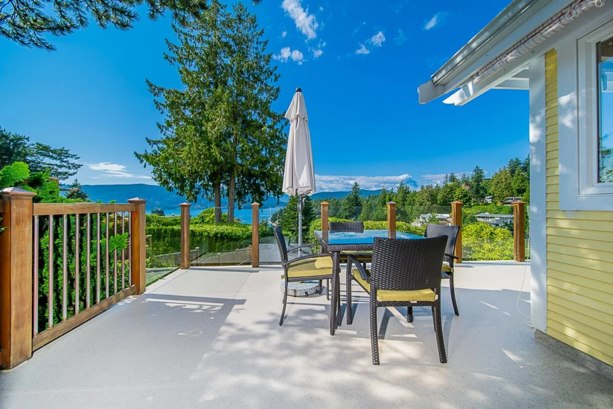 Front Yard Photo of 6245 Nelson Avenue, West Vancouver, BC