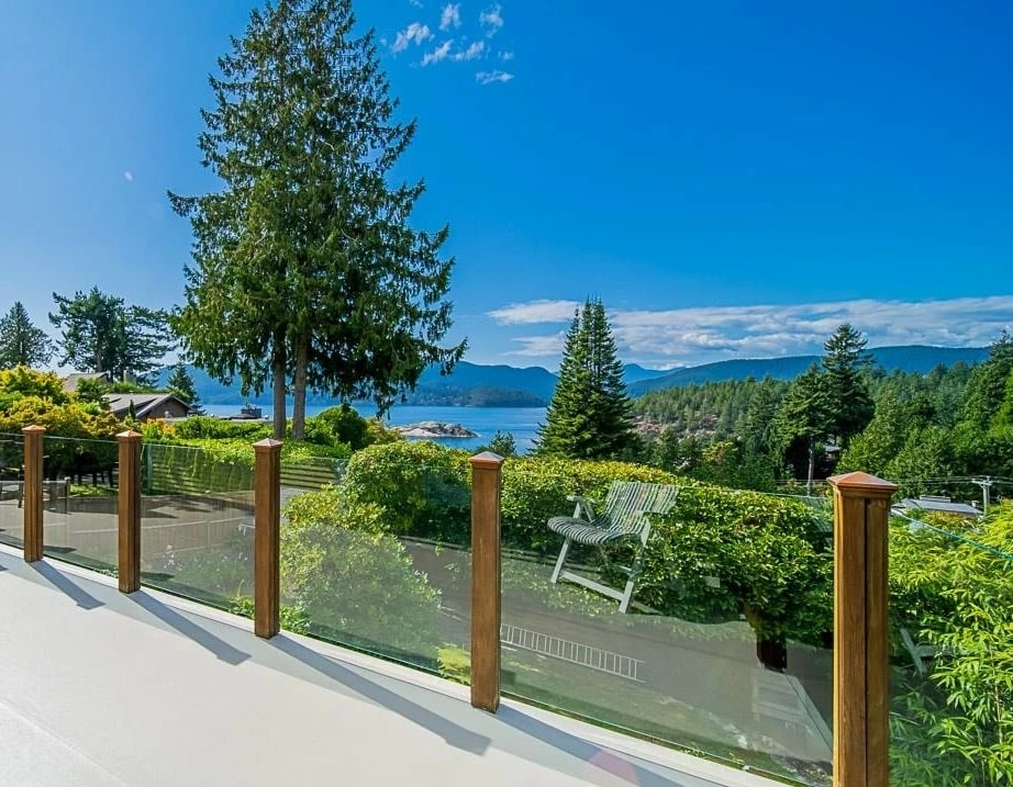 Living Room Photo of 6245 Nelson Avenue, West Vancouver, BC