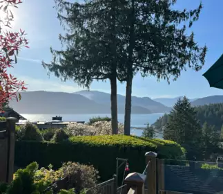 6245 Nelson Avenue, West Vancouver, BC, Horseshoe Bay WV — 3 bed single family residence for sale