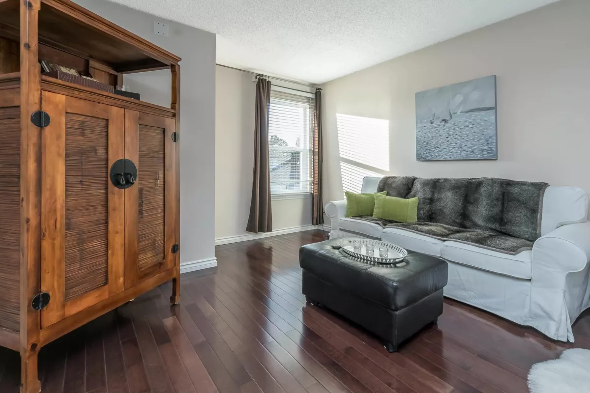 Basement Recreation Room Photo of 2 14223 18a Avenue, Surrey, BC