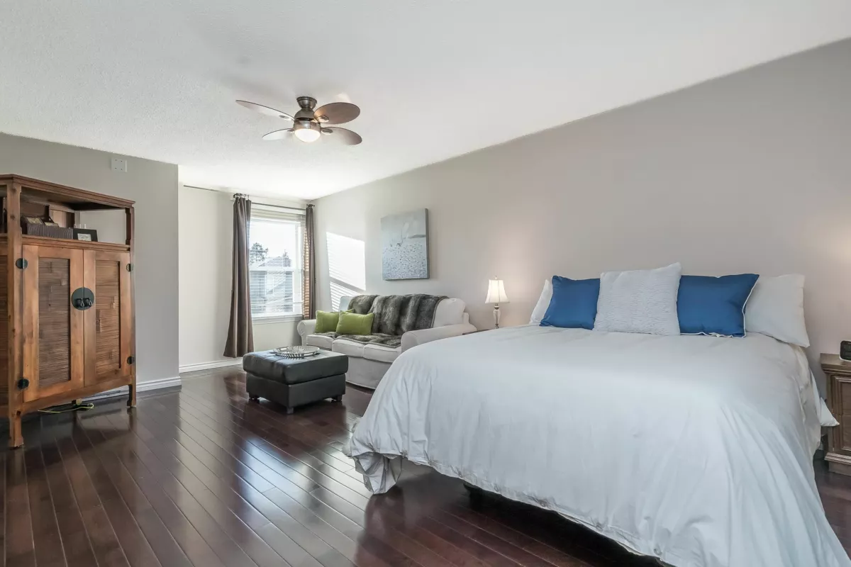 Loft / Bonus Room Photo of 2 14223 18a Avenue, Surrey, BC