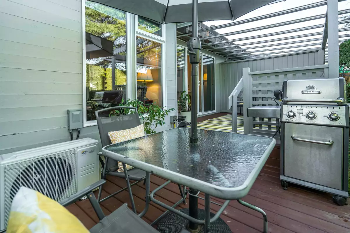 Outdoor Patio Photo of 2 14223 18a Avenue, Surrey, BC