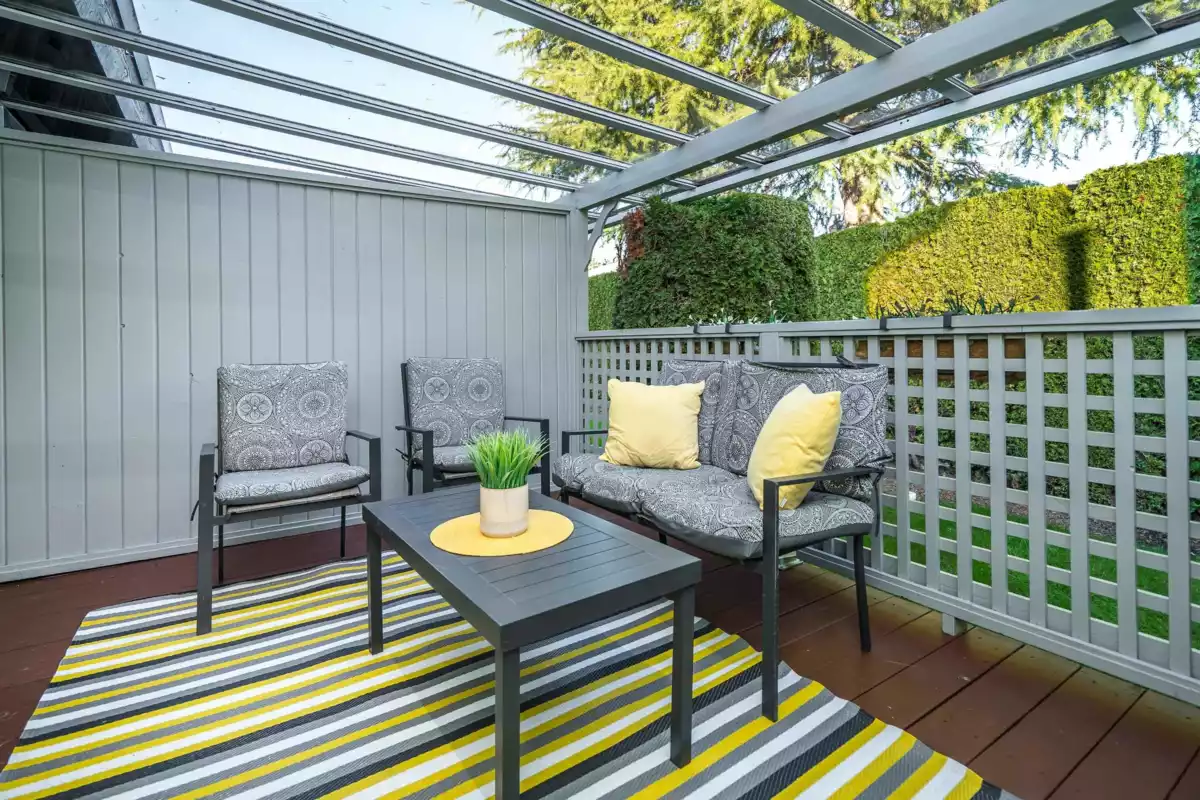 Staircase Photo of 2 14223 18a Avenue, Surrey, BC