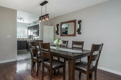 Kitchen Island Photo of 2 14223 18a Avenue, Surrey, BC