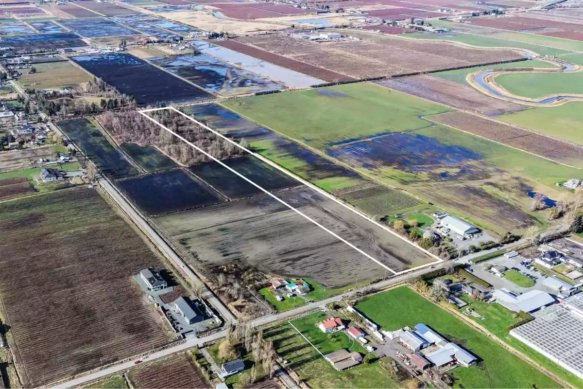 Living Room Photo of 4115 184 Street, Surrey, BC