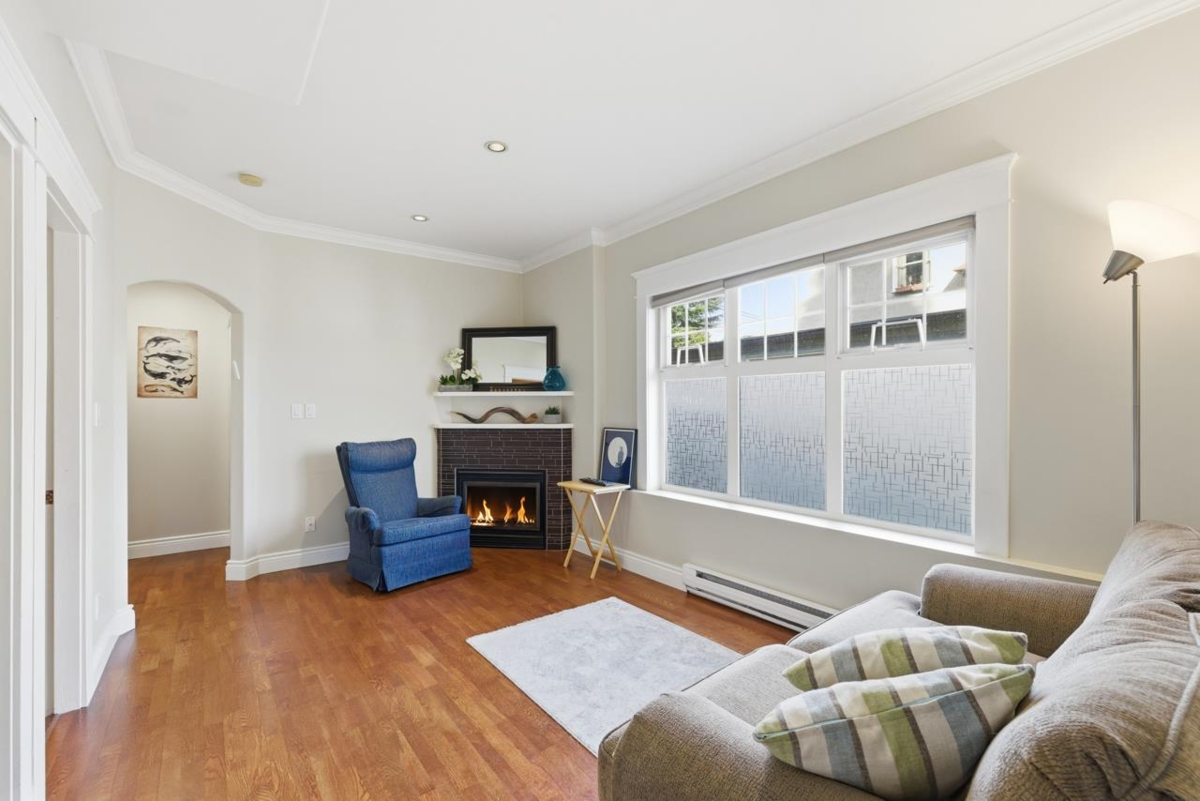 Hallway Photo of 3662 Oak Street, Vancouver, BC