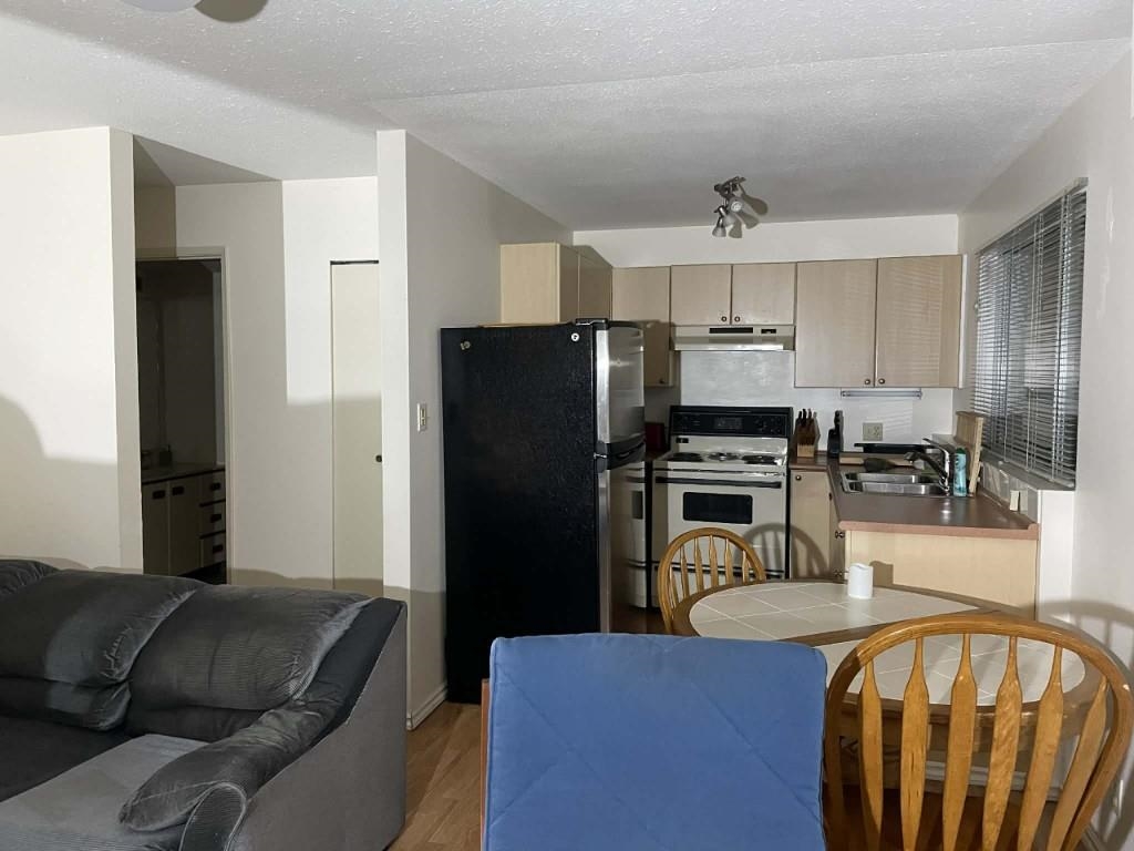 Family Room Photo of 1214 Carole Place, Gibsons, BC