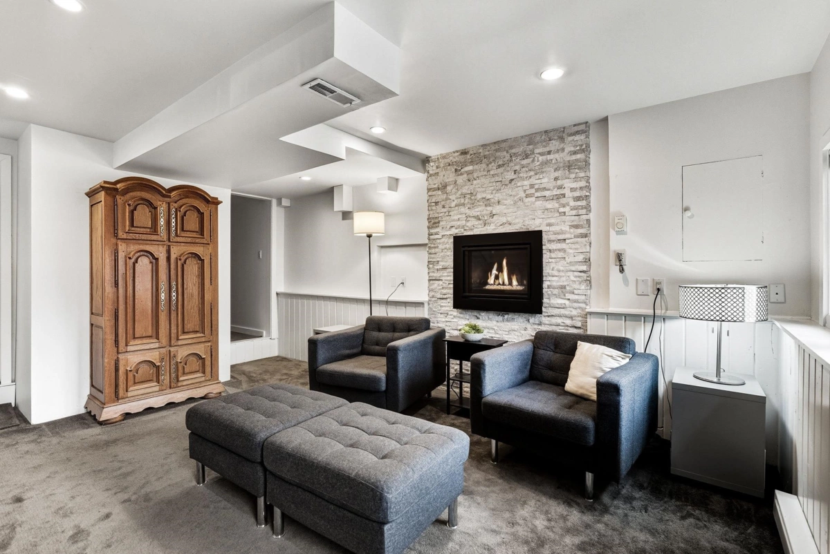 Garden / Landscaping Photo of 2103 W Keith Road, North Vancouver, BC