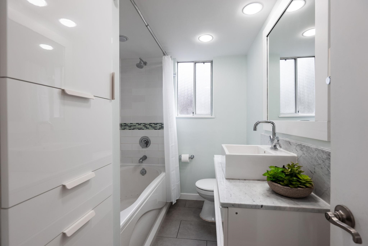 Outdoor Patio Photo of 2103 W Keith Road, North Vancouver, BC