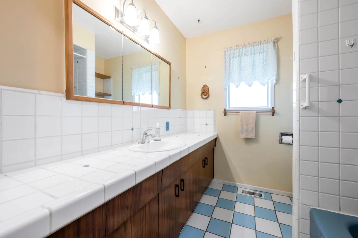 Bedroom 4 Photo of 5855 Crescent Drive, Delta, BC