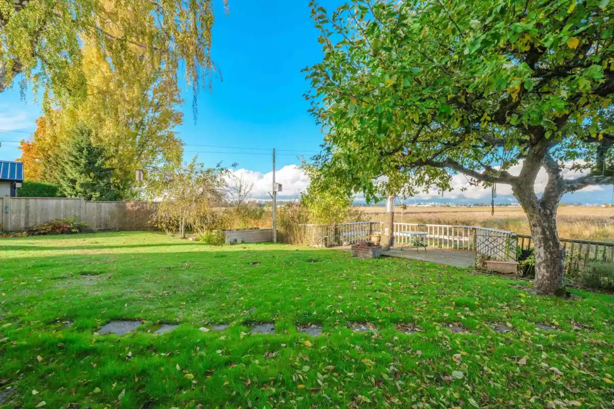 Hot Tub / Spa Photo of 5855 Crescent Drive, Delta, BC