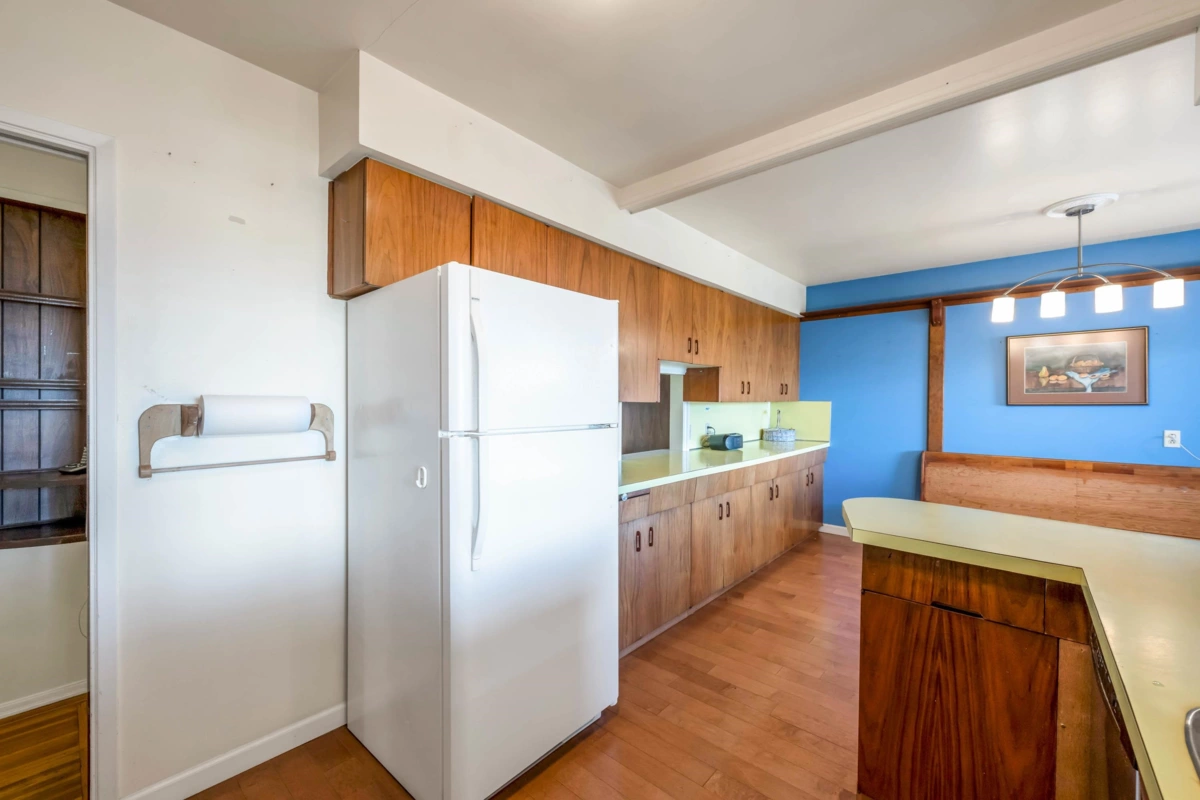 Kitchen Photo of 5855 Crescent Drive, Delta, BC