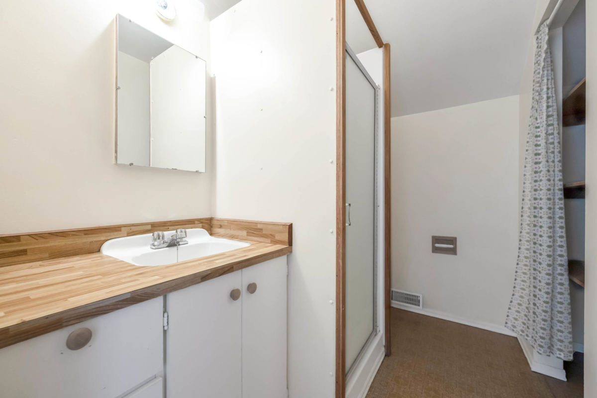 Mudroom Photo of 5855 Crescent Drive, Delta, BC