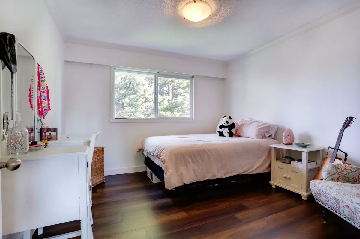 Basement Recreation Room Photo of 8271 Rosehill Drive, Richmond, BC