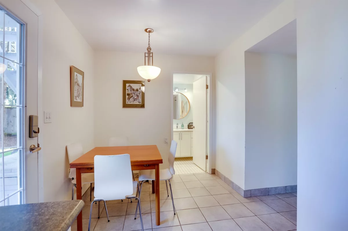 Mudroom Photo of 8271 Rosehill Drive, Richmond, BC