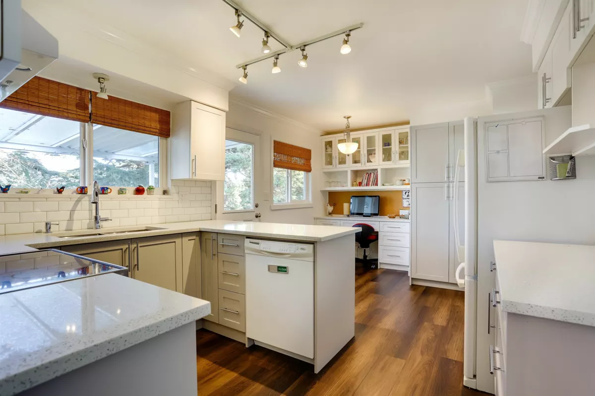 Walk-In Closet Photo of 8271 Rosehill Drive, Richmond, BC