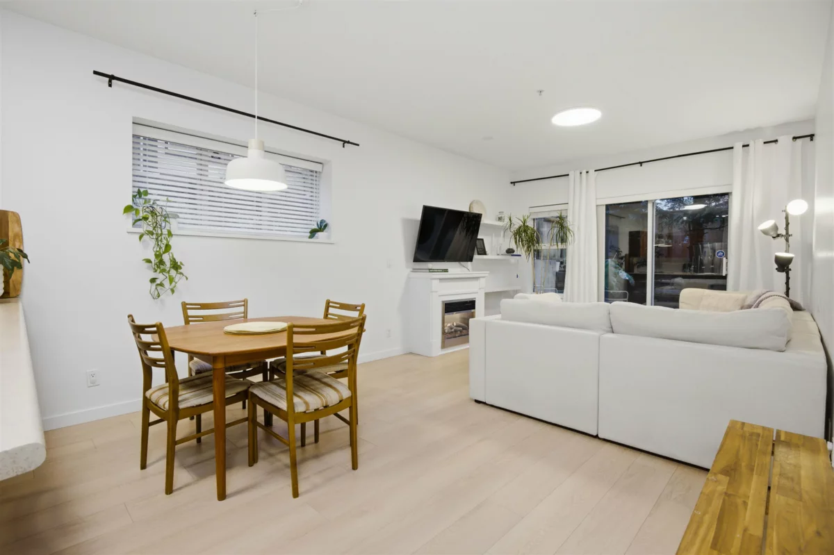 Breakfast Nook Photo of 10 730 Farrow Street, Coquitlam, BC
