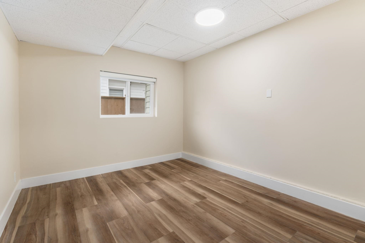 Breakfast Nook Photo of 9580 Seacote Road, Richmond, BC