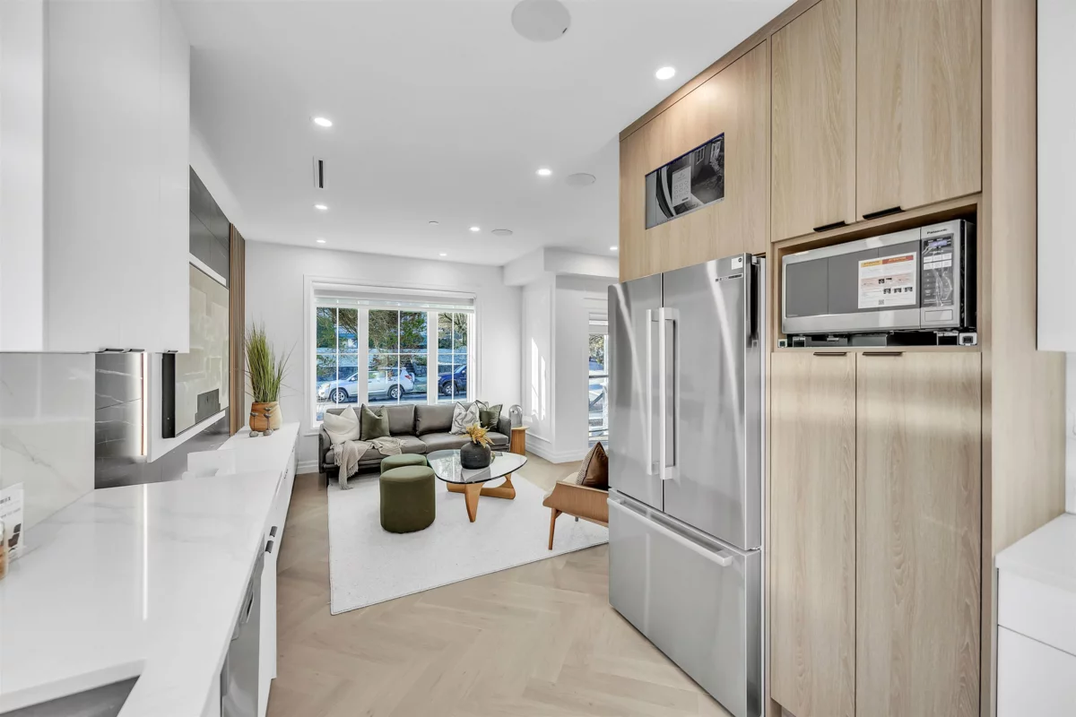 Breakfast Nook Photo of 2153 E 20th Avenue, Vancouver, BC