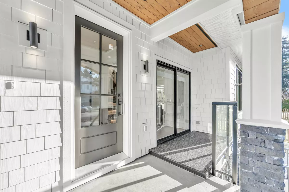 Outdoor Patio Photo of 2153 E 20th Avenue, Vancouver, BC