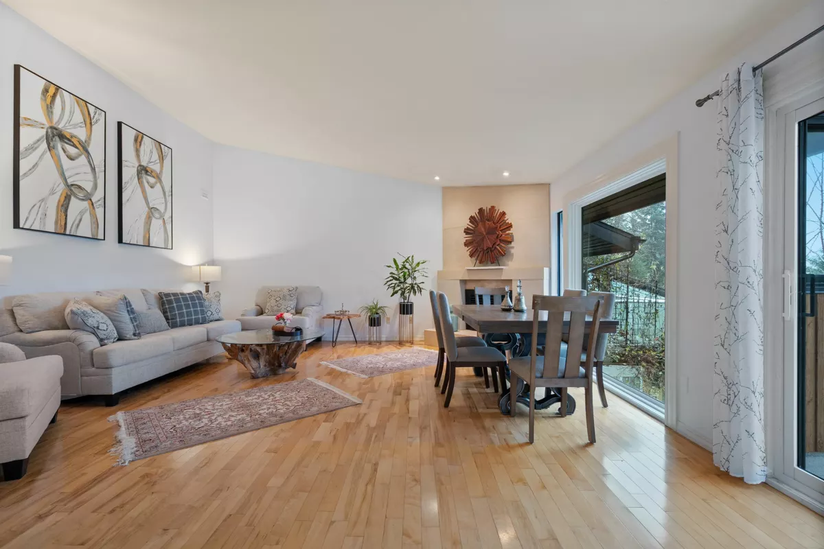 Outdoor Deck Photo of 5625 Eagle Court, North Vancouver, BC