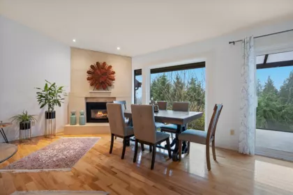 5625 Eagle Court, North Vancouver, BC, North Vancouver — Half Duplex for sale