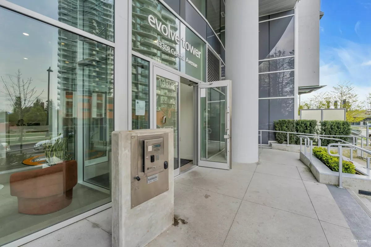 Garden / Landscaping Photo of 1103 13308 Central Avenue, Surrey, BC