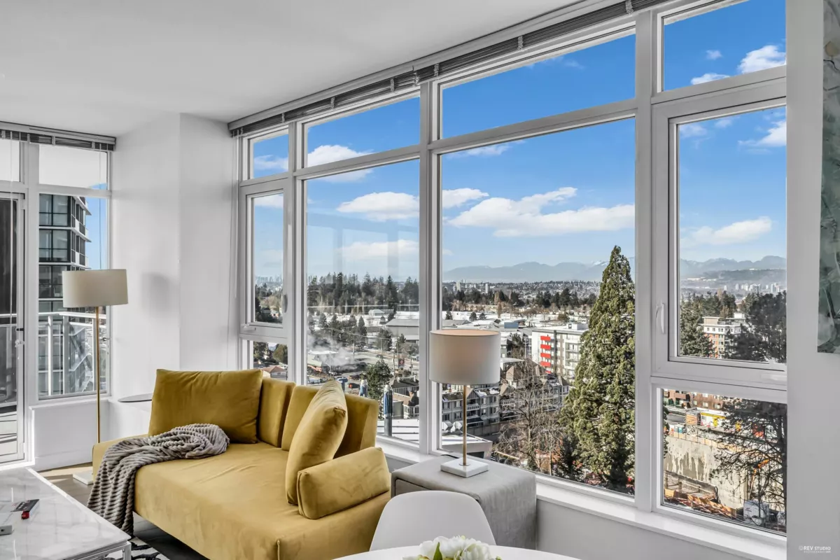 Kitchen Island Photo of 1103 13308 Central Avenue, Surrey, BC