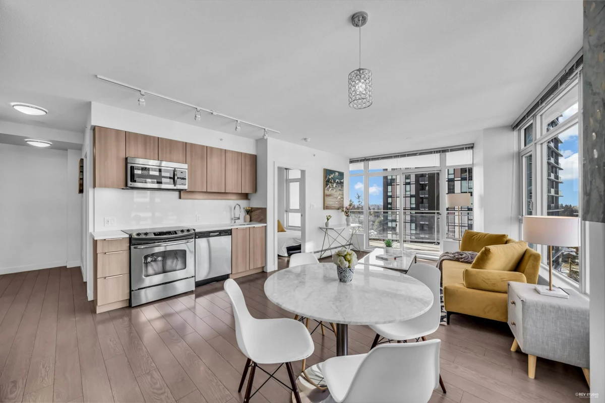 Living Room Photo of 1103 13308 Central Avenue, Surrey, BC