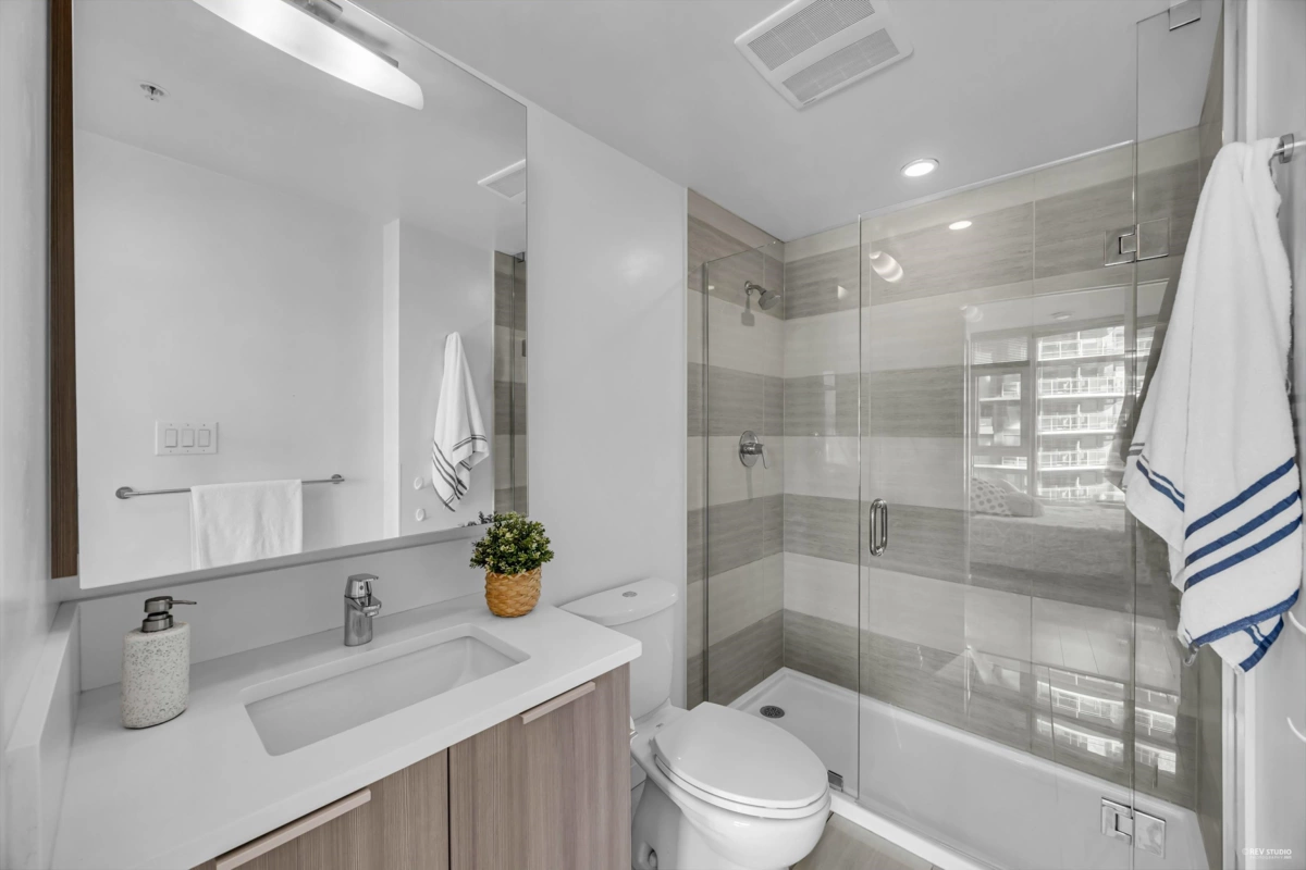 Office / Den Photo of 1103 13308 Central Avenue, Surrey, BC