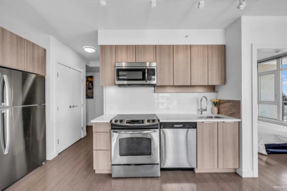 1103 13308 Central Avenue, Surrey, BC