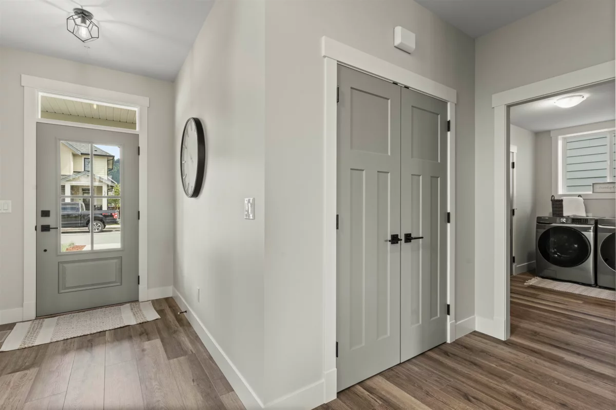 Dining Area Photo of 113 46211 Promontory Road, Chilliwack, BC