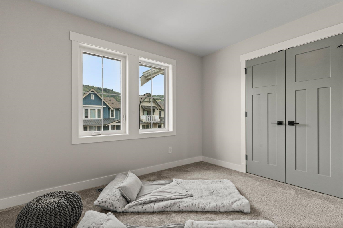 Entry Foyer Photo of 113 46211 Promontory Road, Chilliwack, BC