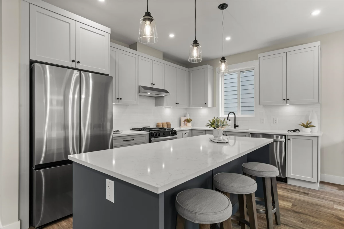 Kitchen Island Photo of 113 46211 Promontory Road, Chilliwack, BC