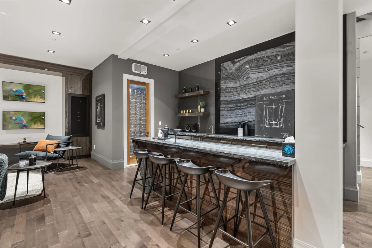 Hot Tub / Spa Photo of 1265 Queens Avenue, West Vancouver, BC