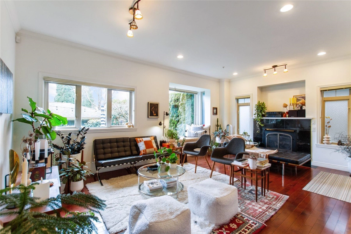 Family Room Photo of 3150 Fromme Road, North Vancouver, BC