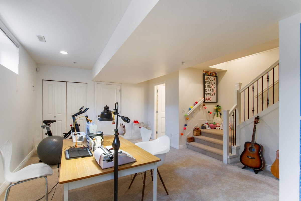 Laundry Room Photo of 3150 Fromme Road, North Vancouver, BC