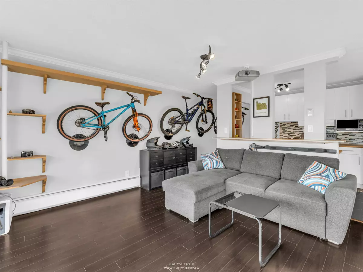 Guest Bathroom Photo of 306 2222 Cambridge Street, Vancouver, BC