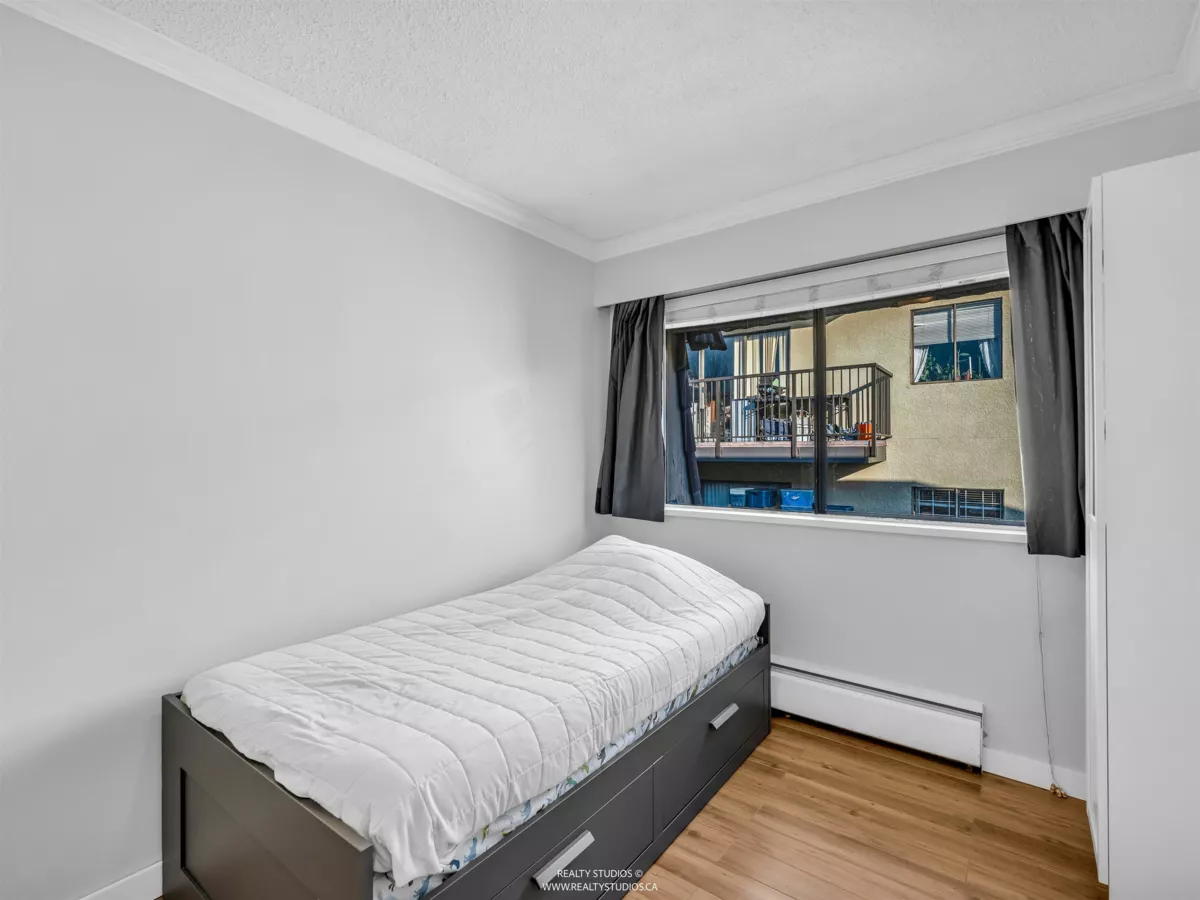 Mudroom Photo of 306 2222 Cambridge Street, Vancouver, BC