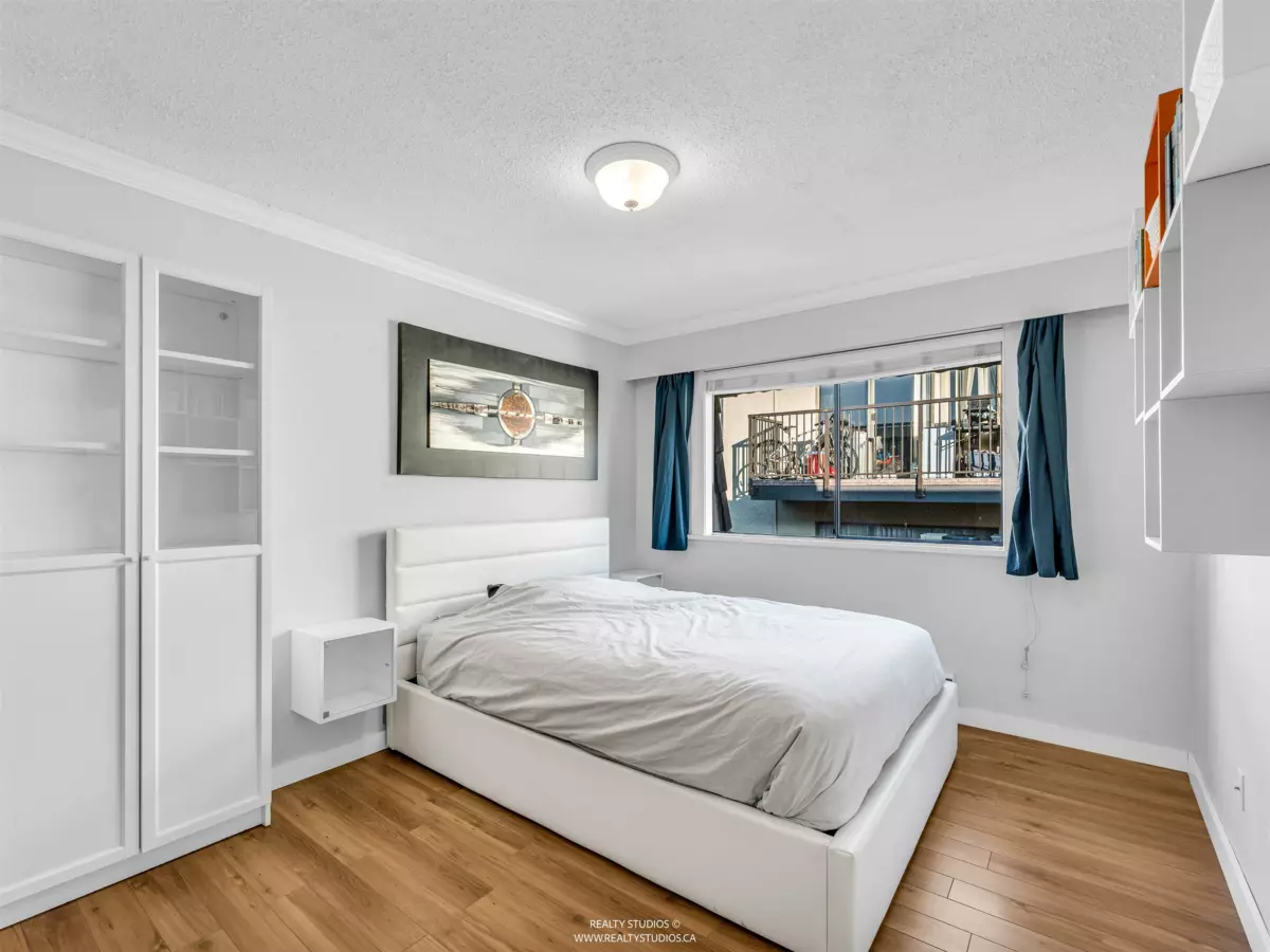 Office / Den Photo of 306 2222 Cambridge Street, Vancouver, BC