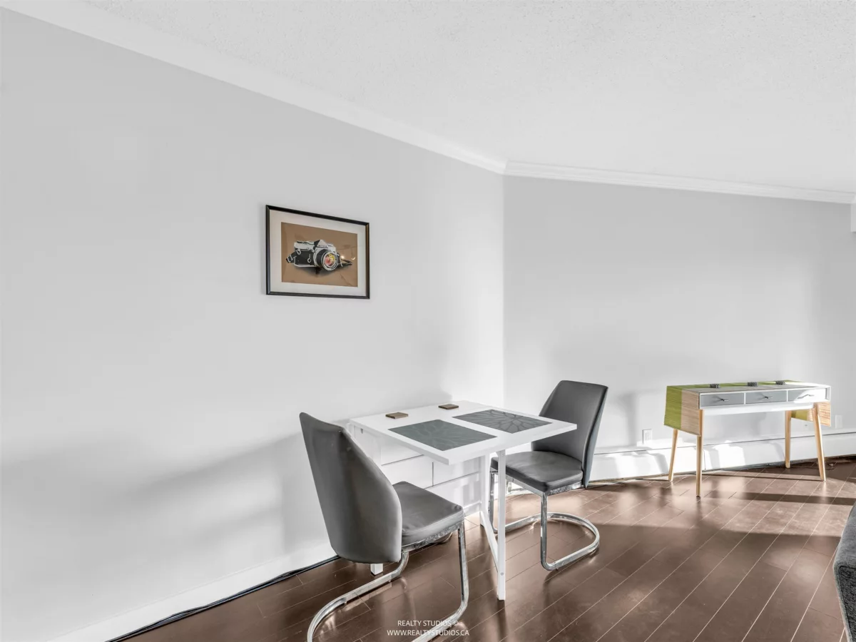 Primary Bathroom Photo of 306 2222 Cambridge Street, Vancouver, BC