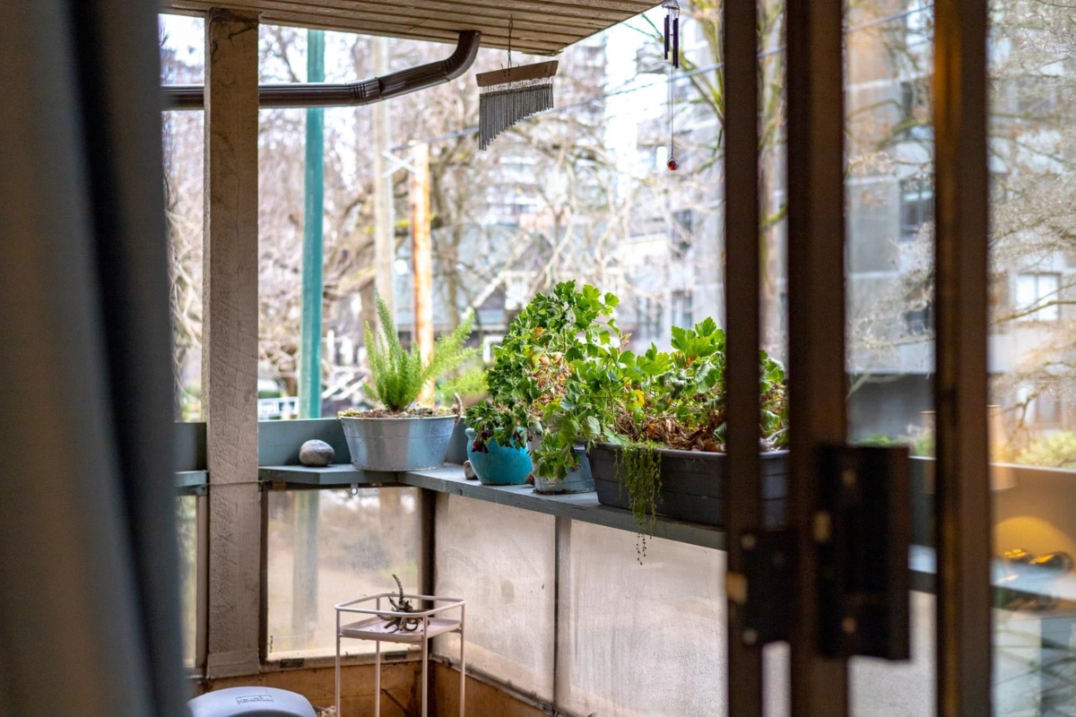 Basement Recreation Room Photo of 318 1500 Pendrell Street, Vancouver, BC