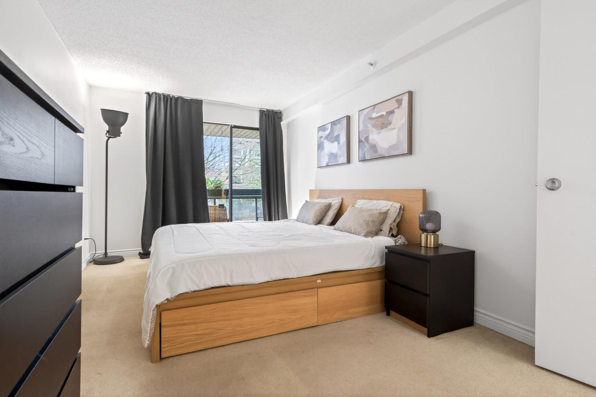 Guest Bathroom Photo of 318 1500 Pendrell Street, Vancouver, BC