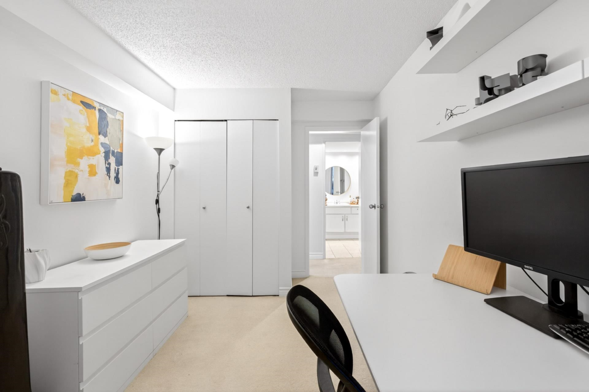 Walk-In Closet Photo of 318 1500 Pendrell Street, Vancouver, BC