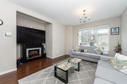 Entry Foyer Photo of 54 13886 62 Avenue, Surrey, BC
