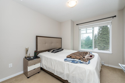 Kitchen Island Photo of 54 13886 62 Avenue, Surrey, BC