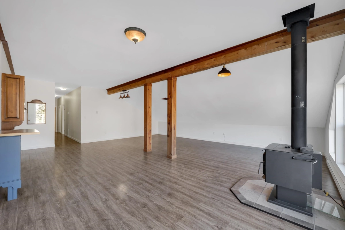 Breakfast Nook Photo of 7395 Clover Road, Pemberton, BC