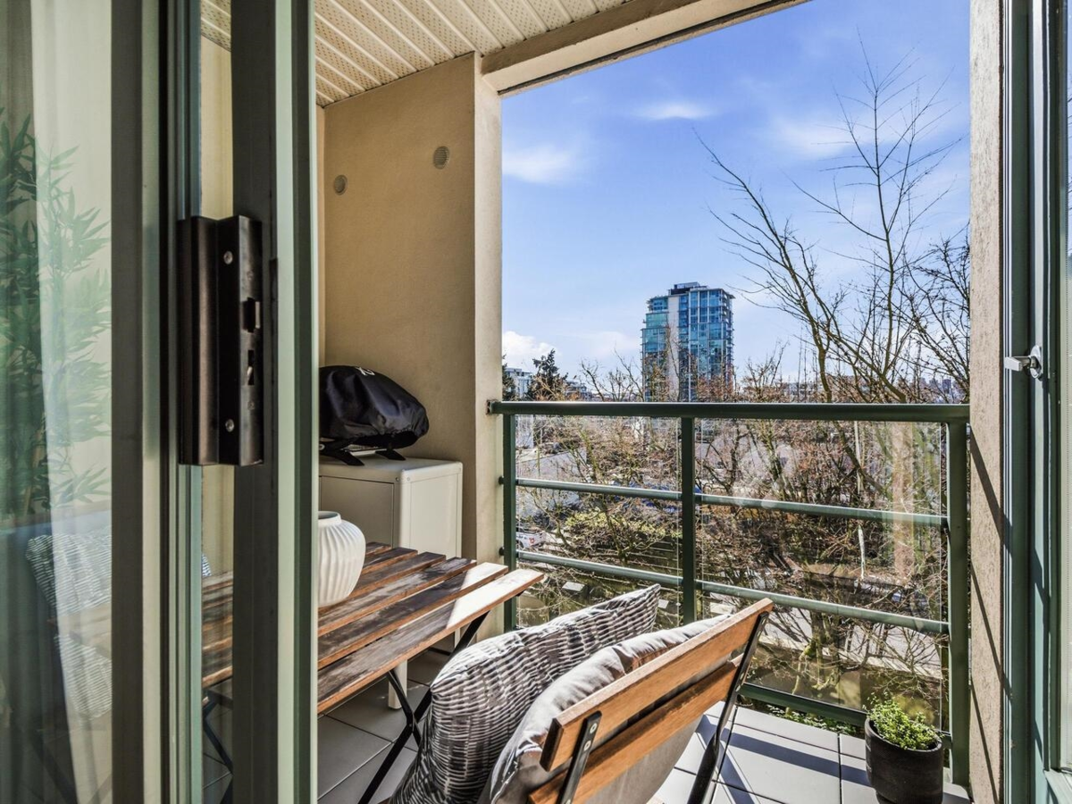 Office / Den Photo of 403 212 Lonsdale Avenue, North Vancouver, BC